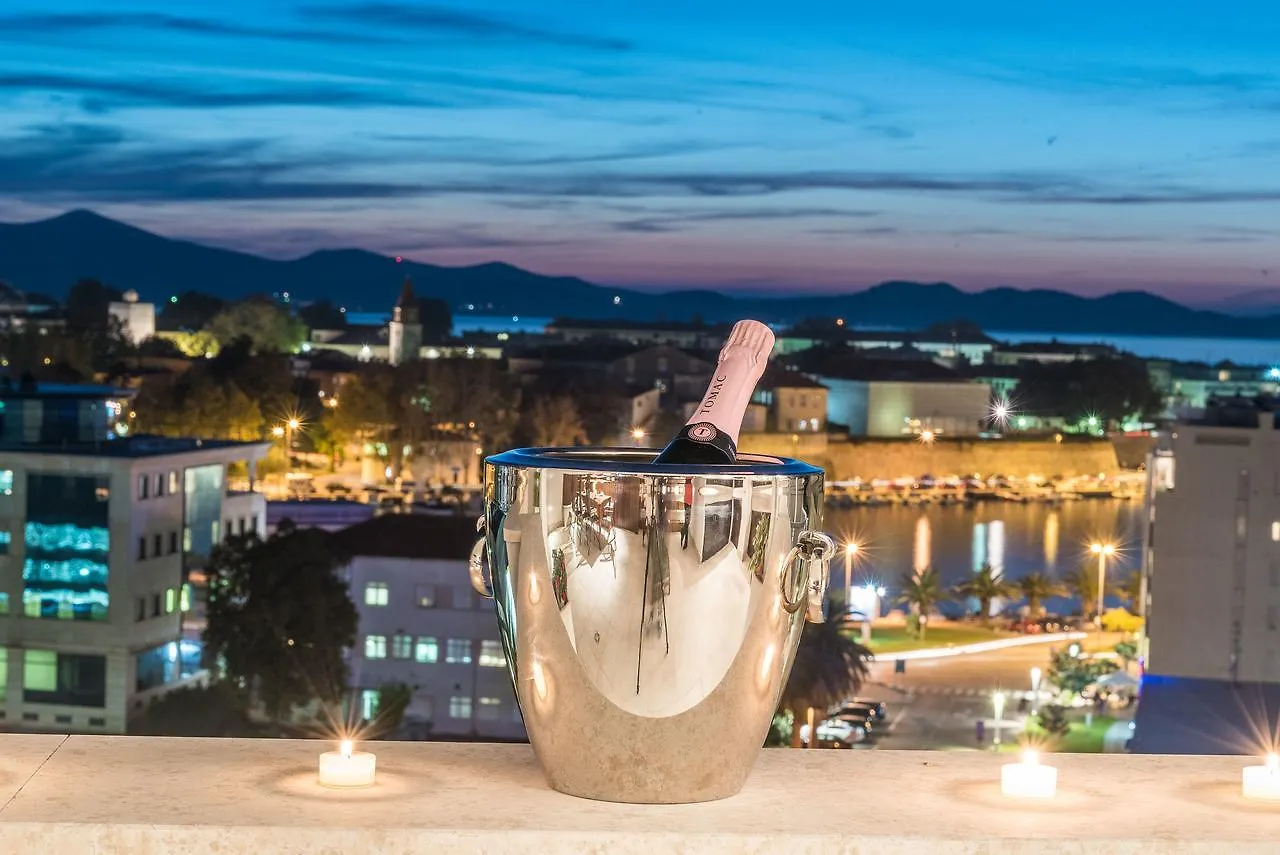 Penthouse With Roof Terrace With Jacuzzi Apartment Zadar