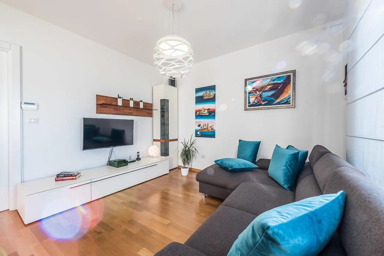 Penthouse With Roof Terrace With Jacuzzi Apartment Zadar