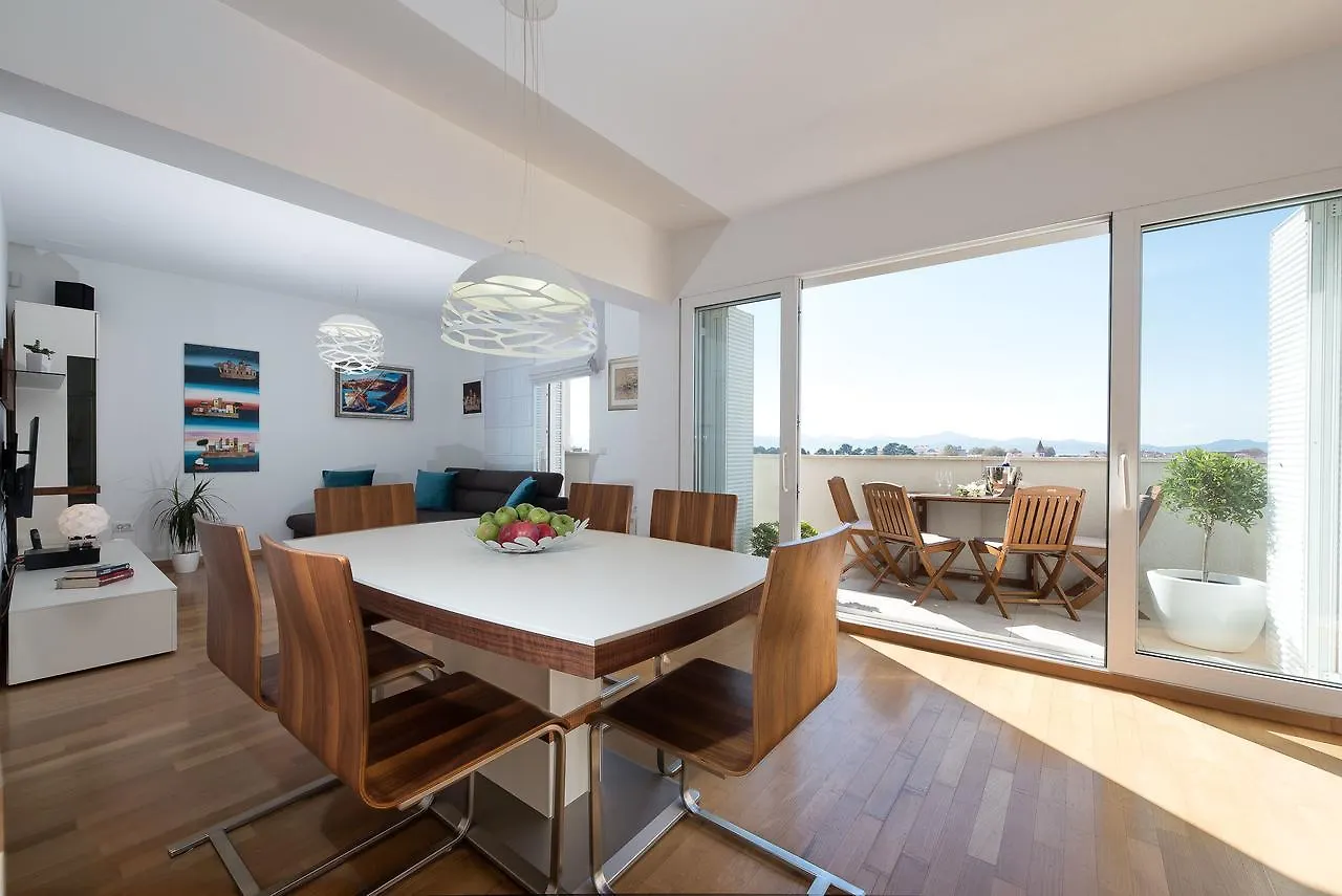 Penthouse With Roof Terrace With Jacuzzi 0*, Zadar Croatia