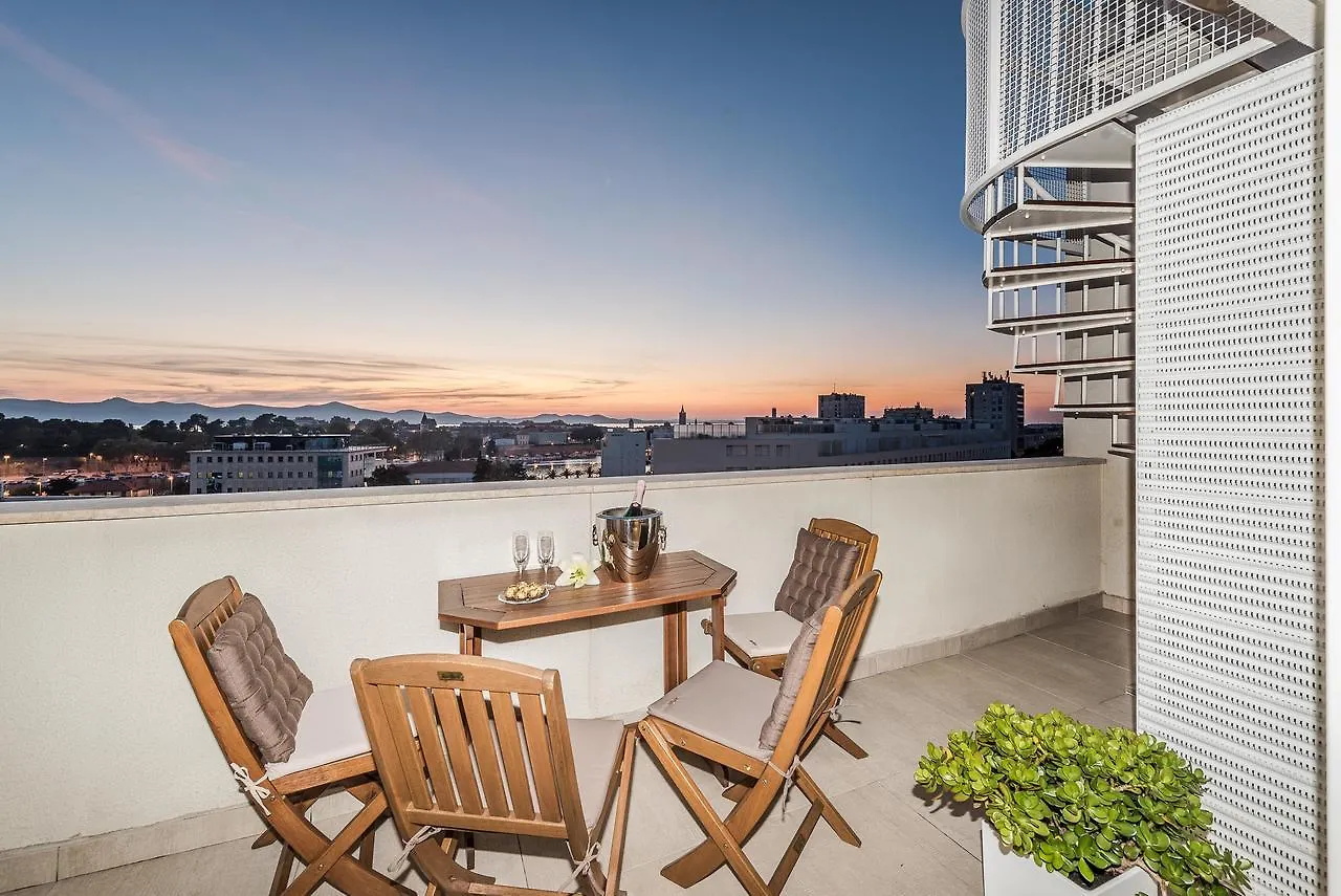 Penthouse With Roof Terrace With Jacuzzi Apartment Zadar