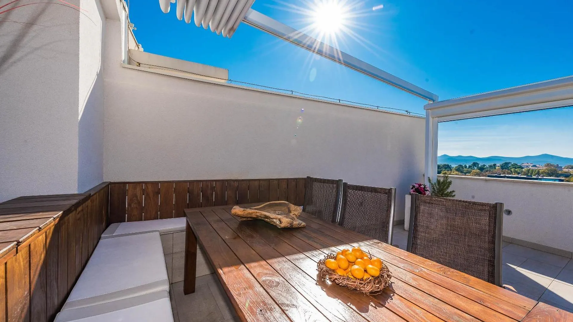 Penthouse With Roof Terrace With Jacuzzi Apartment Zadar