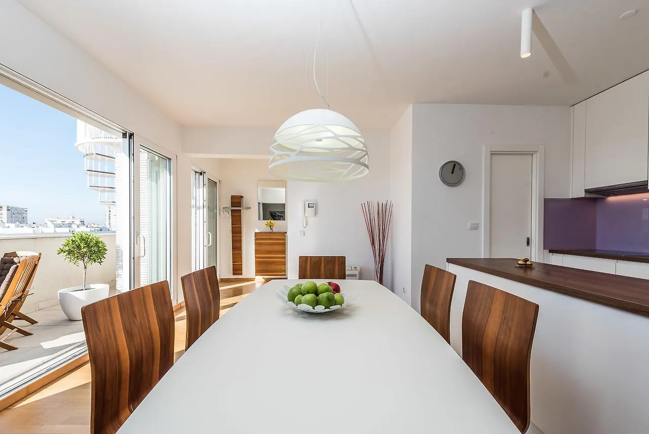 Penthouse With Roof Terrace With Jacuzzi Apartment Zadar